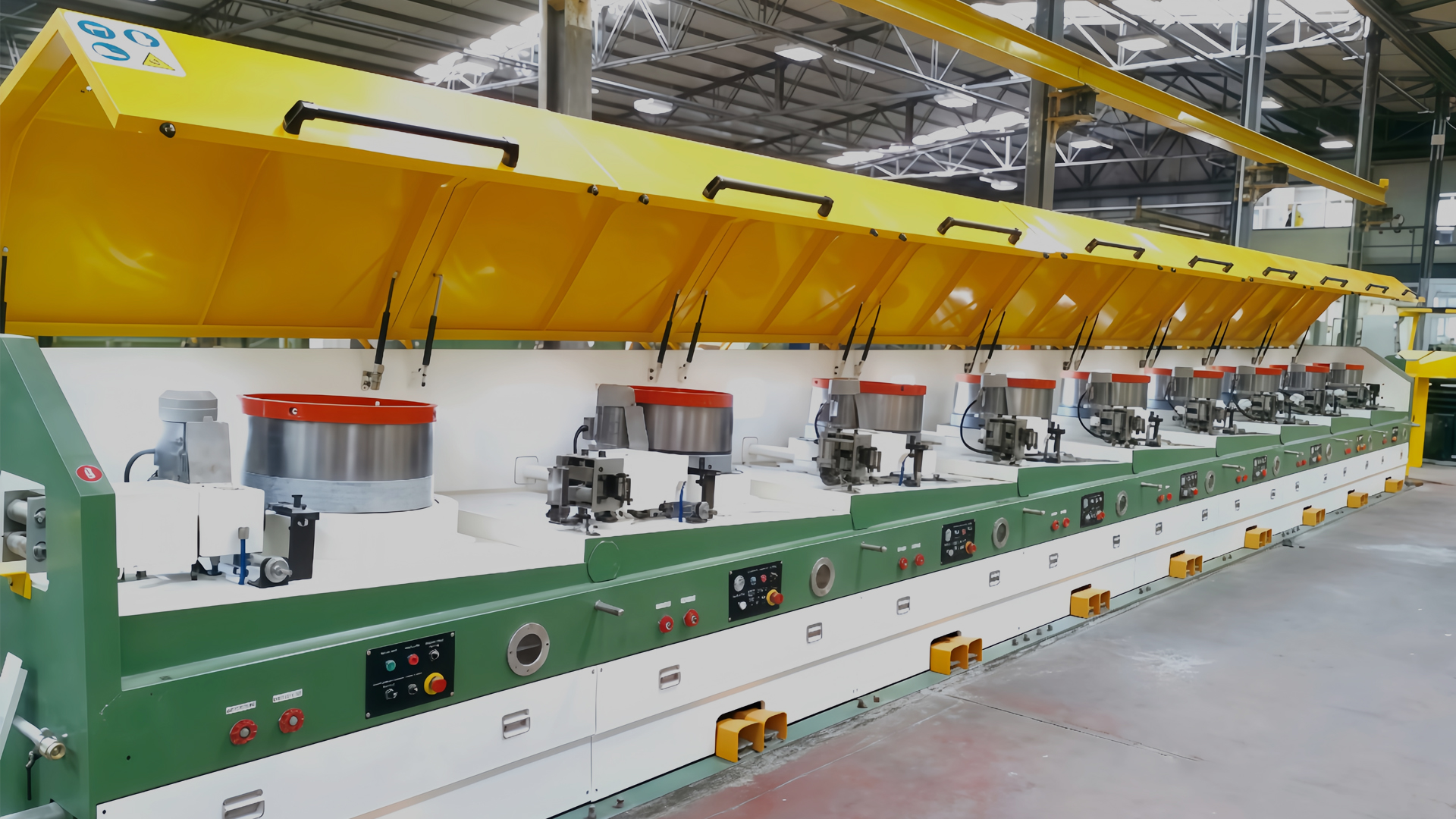 Bagaimana Wire Take-Up Machine beradaptasi dengan kecepatan produksi yang bervariasi tanpa mengorbankan integritas kawat atau kualitas belitan?